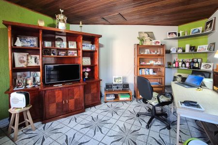 Casa à venda com 189m², 3 quartos e 3 vagasEdícula Sala