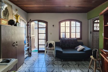 Casa à venda com 189m², 3 quartos e 3 vagasEdícula Sala