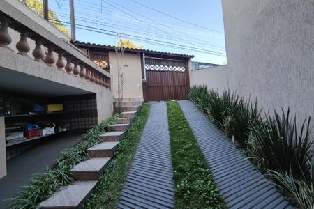 Casa à venda com 189m², 3 quartos e 3 vagasGaragem