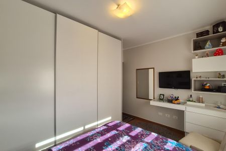 Casa à venda com 189m², 3 quartos e 3 vagasSuíte