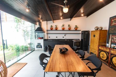 Casa à venda com 300m², 3 quartos e 4 vagasÁrea Gourmet