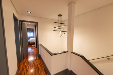 Casa à venda com 300m², 3 quartos e 4 vagasCorredor