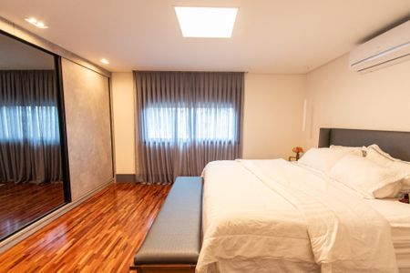 Casa à venda com 300m², 3 quartos e 4 vagasSuíte