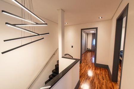 Casa à venda com 300m², 3 quartos e 4 vagasCorredor