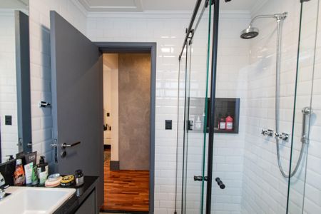 Casa à venda com 300m², 3 quartos e 4 vagasBanheiro da Suíte