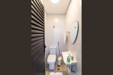 Casa à venda com 300m², 3 quartos e 4 vagasBanheiro de serviço