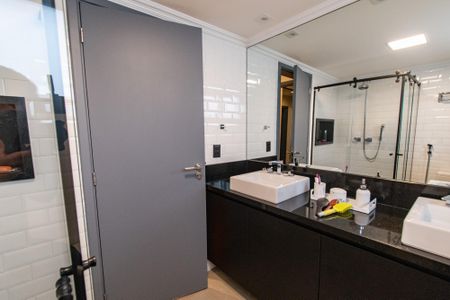 Casa à venda com 300m², 3 quartos e 4 vagasBanheiro Social