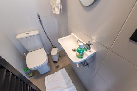 Casa à venda com 300m², 3 quartos e 4 vagasBanheiro de serviço