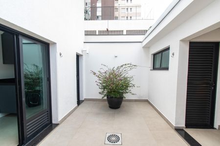 Casa à venda com 300m², 3 quartos e 4 vagasQuintal