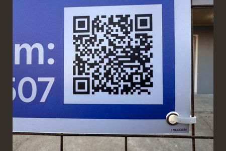 Casa para alugar com 60m², 2 quartos e 2 vagasPlaquinha fachada