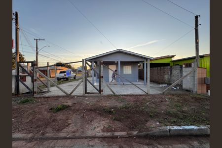 Casa para alugar com 60m², 2 quartos e 2 vagasPlaquinha fachada