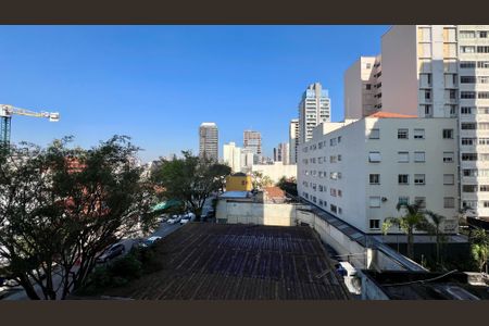 Varanda de kitnet/studio para alugar com 1 quarto, 30m² em Pinheiros, São Paulo