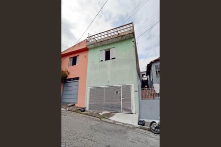 Casa à venda com 110m², 2 quartos e 2 vagasFachada
