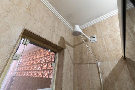 Casa à venda com 110m², 2 quartos e 2 vagasBanheiro da Suíte