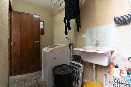 Casa à venda com 110m², 2 quartos e 2 vagasLavanderia