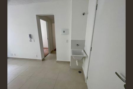 Apartamento para alugar com 32m², 2 quartos e sem vaga Apartamento para alugar com 32m², 2 quartos e sem vagaÁrea de Serviço