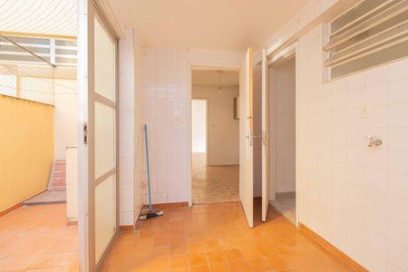 Apartamento à venda com 135m², 2 quartos e 1 vagaÁrea de Serviço