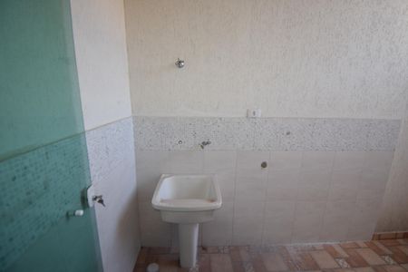 Casa de condomínio à venda com 60m², 2 quartos e 1 vaga Casa de condomínio à venda com 60m², 2 quartos e 1 vagaÁrea de Serviço