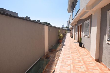 Casa de condomínio à venda com 60m², 2 quartos e 1 vaga Casa de condomínio à venda com 60m², 2 quartos e 1 vagaEntrada