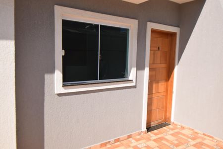 Casa de condomínio à venda com 60m², 2 quartos e 1 vaga Casa de condomínio à venda com 60m², 2 quartos e 1 vagaEntrada