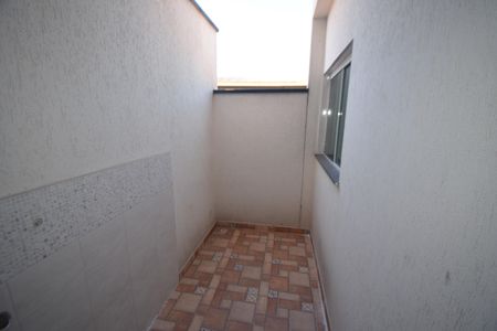 Casa de condomínio à venda com 60m², 2 quartos e 1 vaga Casa de condomínio à venda com 60m², 2 quartos e 1 vagaÁrea de Serviço