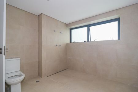 Apartamento à venda com 330m², 4 quartos e 4 vagasBanheiro da Suíte 1