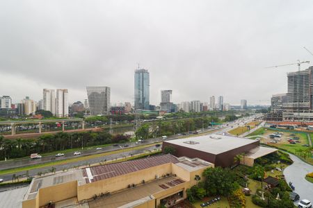 Apartamento à venda com 330m², 4 quartos e 4 vagasVista da Suíte 2