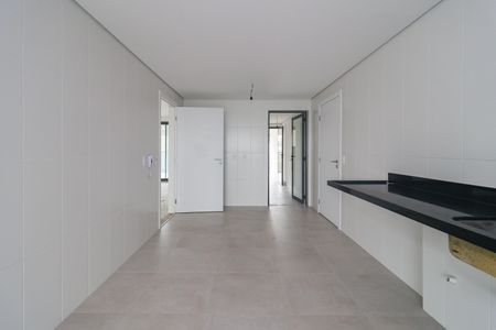 Apartamento à venda com 330m², 4 quartos e 4 vagasCozinha