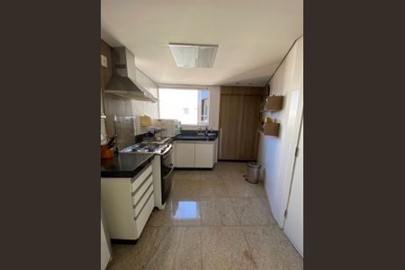 Apartamento à venda com 224m², 4 quartos e 3 vagasFoto 06