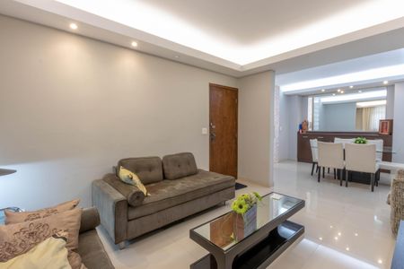 Sala de apartamento à venda com 3 quartos, 125m² em Santo Antônio, Belo Horizonte