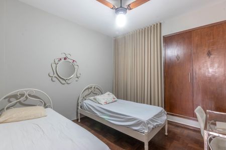 Quarto 1 de apartamento à venda com 3 quartos, 125m² em Santo Antônio, Belo Horizonte