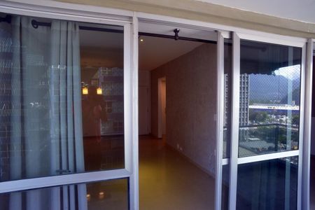 Apartamento à venda com 71m², 1 quarto e 1 vagaVaranda