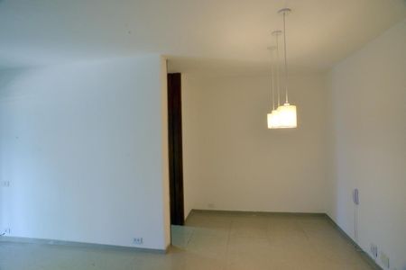 Sala de apartamento à venda com 1 quarto, 71m² em Barra da Tijuca, Rio de Janeiro