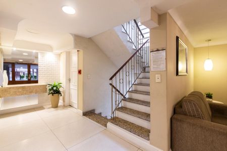Apartamento para alugar com 97m², 2 quartos e 1 vagaHall social