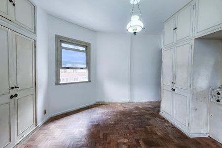 Apartamento à venda com 191m², 4 quartos e 1 vagaSuíte