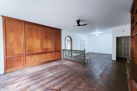 Apartamento à venda com 191m², 4 quartos e 1 vagaSala