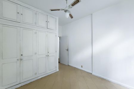 Apartamento à venda com 191m², 4 quartos e 1 vagaQuarto 2