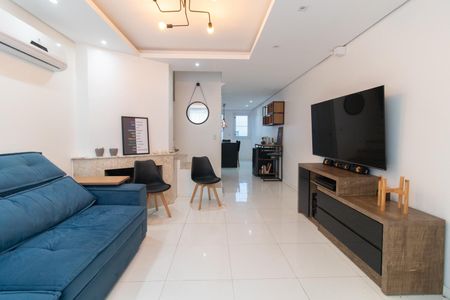 Sala de casa à venda com 3 quartos, 195m² em Guarujá, Porto Alegre