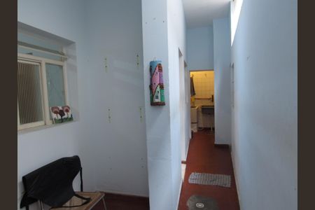 Casa à venda com 250m², 1 quarto e 4 vagasCorredor