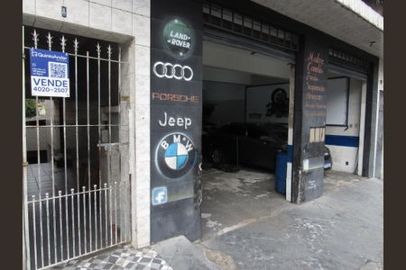 Casa à venda com 250m², 1 quarto e 4 vagasFachada