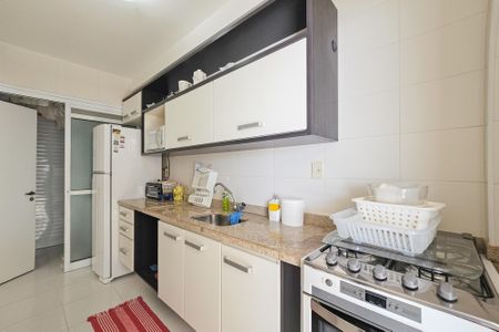 Apartamento para alugar com 99m², 2 quartos e 2 vagasCozinha