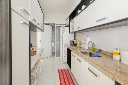 Apartamento para alugar com 99m², 2 quartos e 2 vagasCozinha