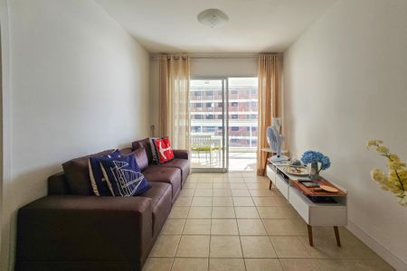 Sala de apartamento para alugar com 2 quartos, 99m² em Vila Alzira, Guarujá