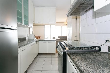 Apartamento à venda com 92m², 3 quartos e 2 vagasCozinha