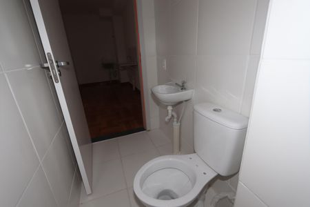 Apartamento para alugar com 38m², 2 quartos e sem vagaBanheiro