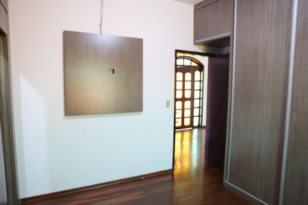 Casa para alugar com 350m², 6 quartos e 4 vagasQuarto 4