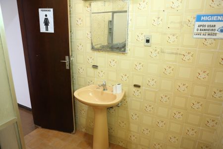 Casa para alugar com 350m², 6 quartos e 4 vagasBanheiro 2