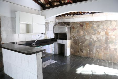 Casa para alugar com 350m², 6 quartos e 4 vagasCozinha Externa