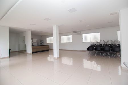 Apartamento à venda com 44m², 2 quartos e 1 vaga Apartamento à venda com 44m², 2 quartos e 1 vagaÁrea comum - Salão de festas