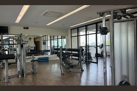 Casa de condomínio à venda com 385m², 4 quartos e 4 vagasAcademia